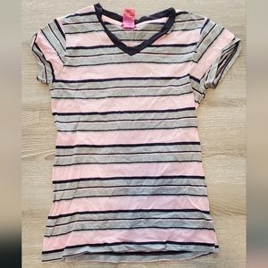 Stripe v-neck shirt